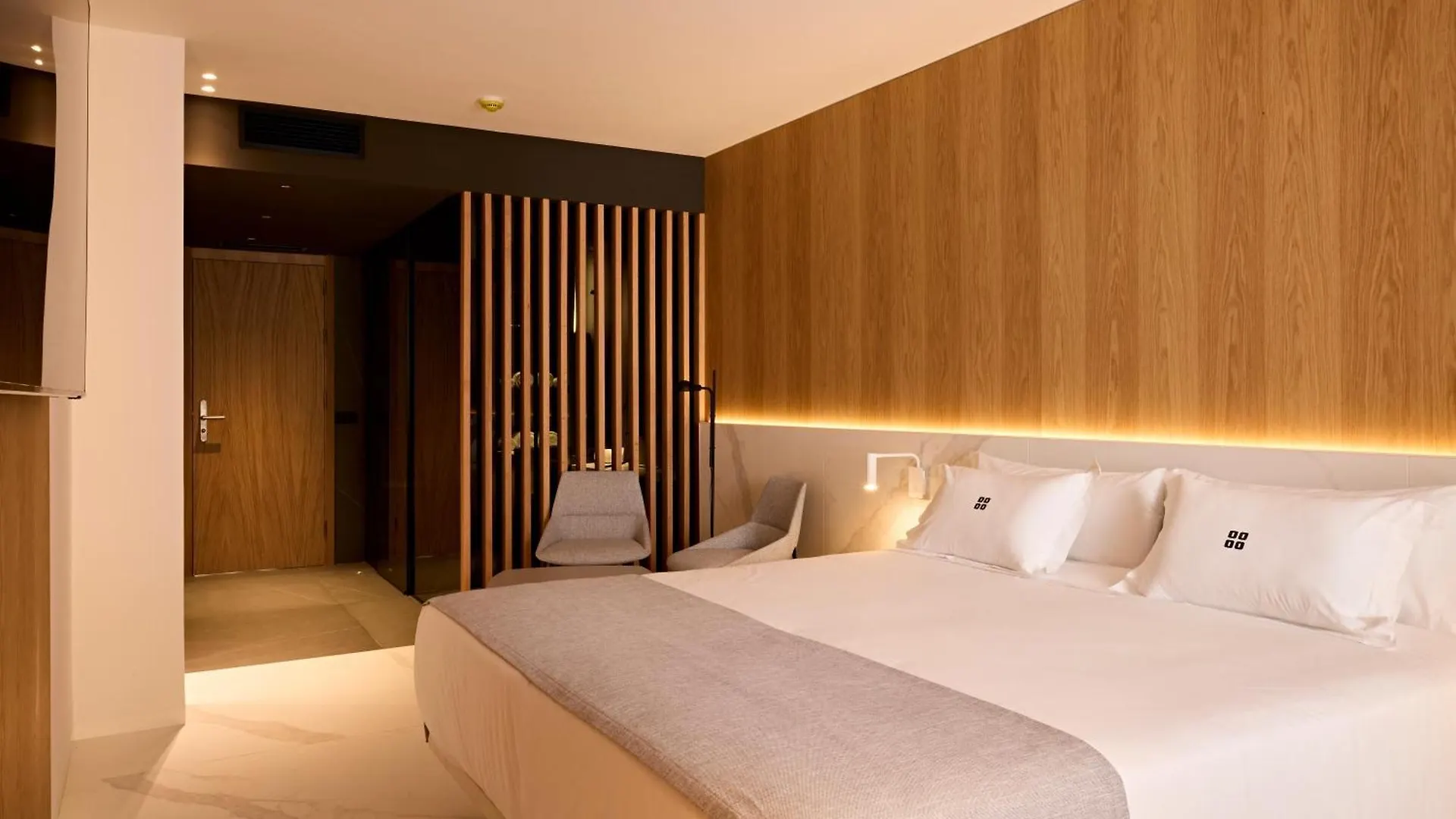 Oaks Ibiza Town Hotel